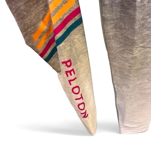 Peloton grey sparkle and striped leggings leggings 7/8 length size medium - Picture 1 of 10